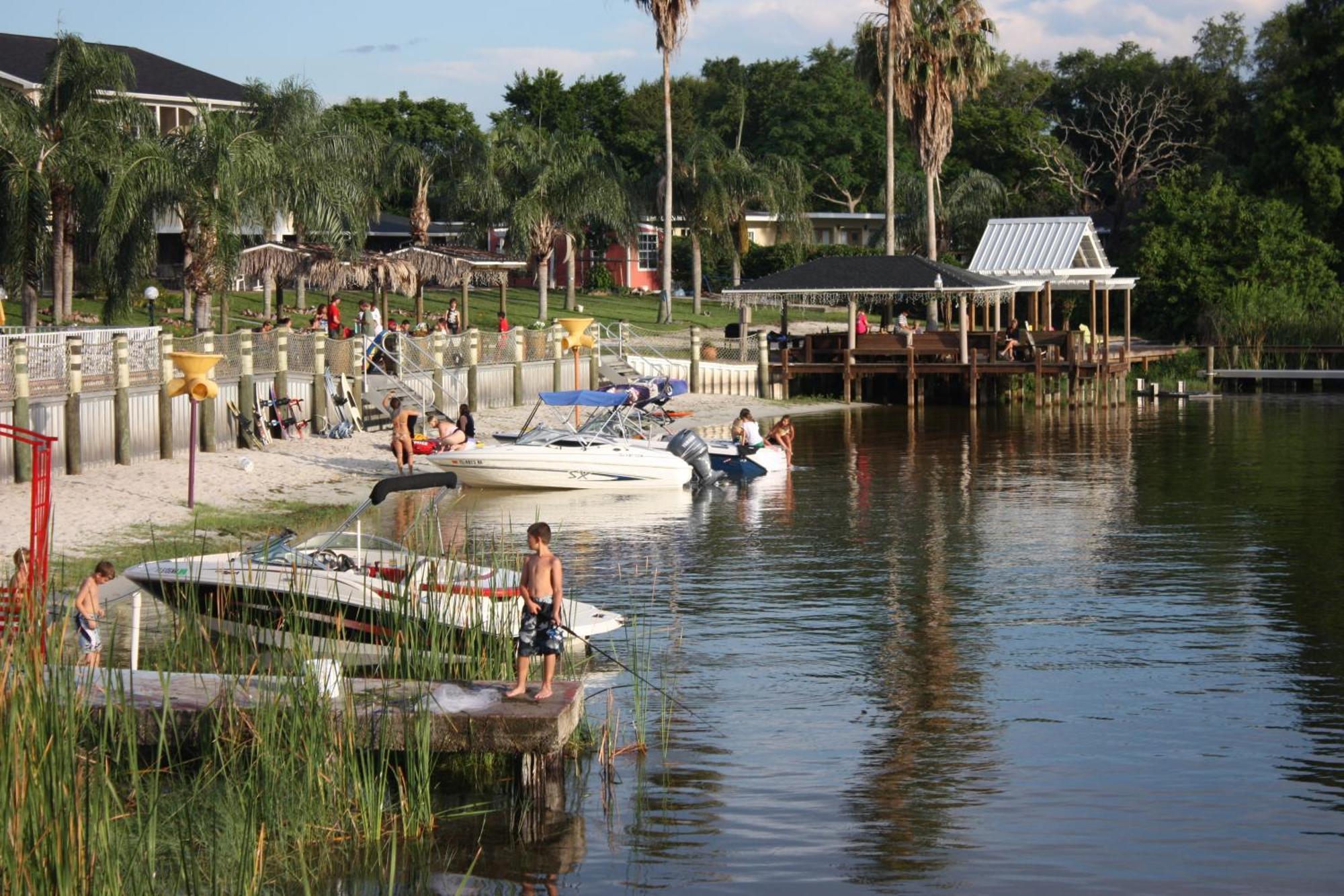 Lake Roy Beach Inn - Winter Haven Exterior photo